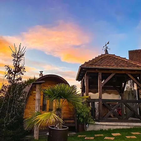 בית נופש Bien-etre, Sauna, Bain Nordique A Soucht